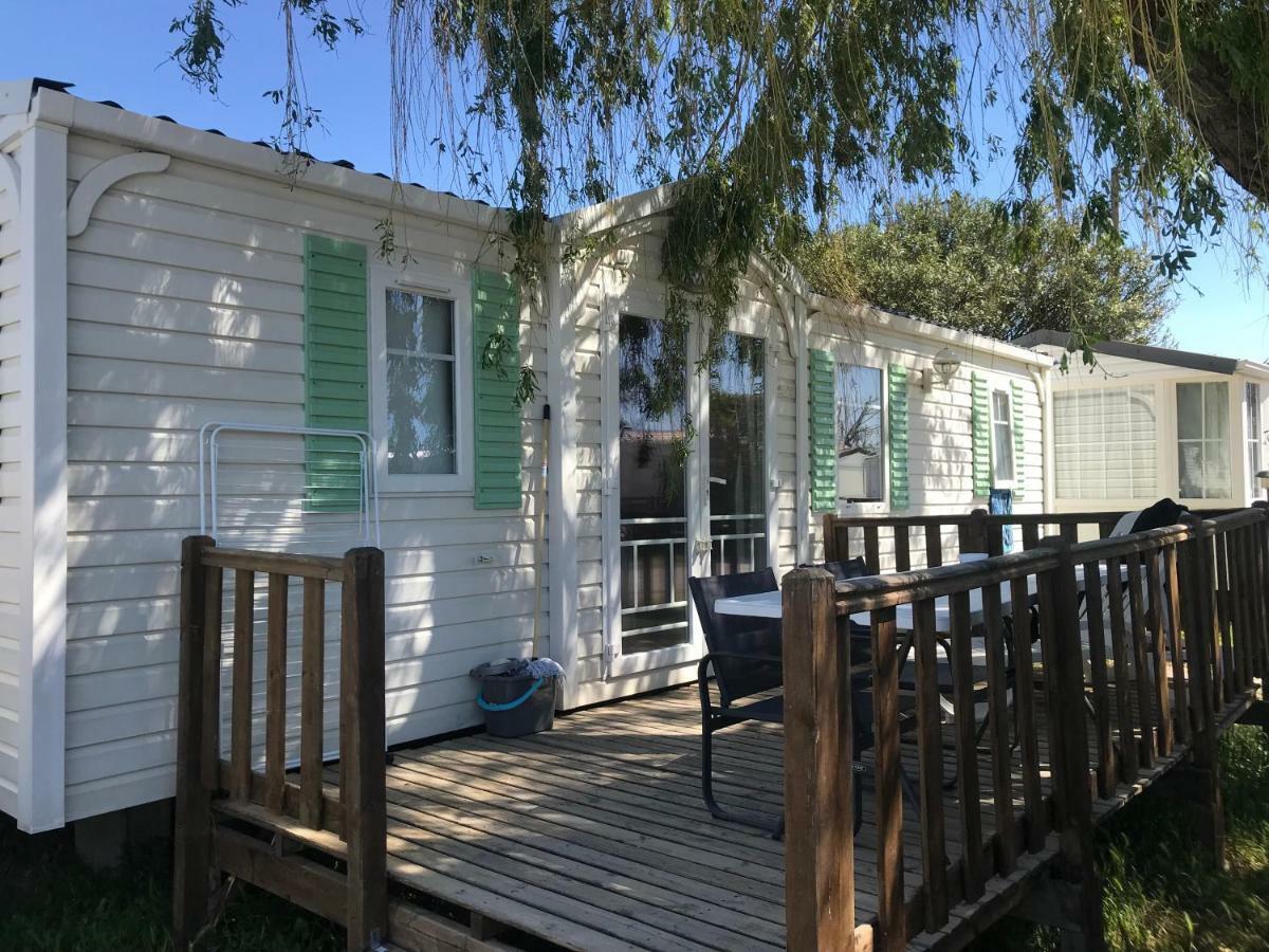 Camping Horizon Bar 프롱티냥 외부 사진